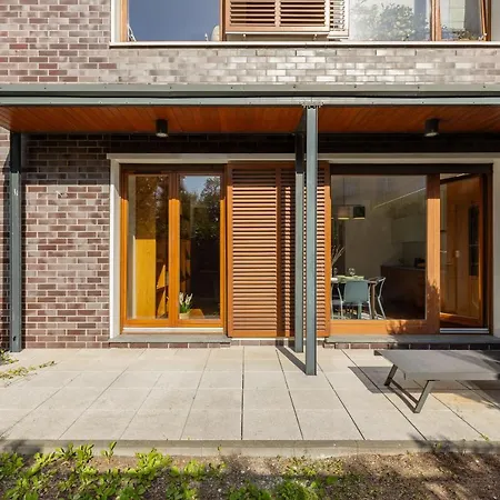 شقة Old Mokotow Spacious Two-bedroom By Renters