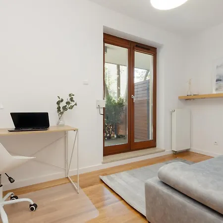 Апартаменты Old Mokotow Spacious Two-bedroom By Renters *