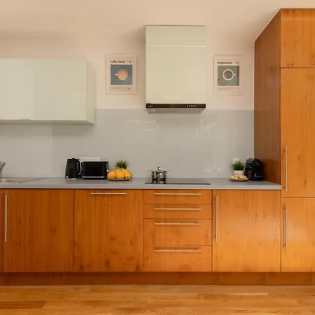 Old Mokotow Spacious Two-bedroom By Renters *