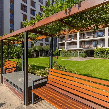 Old Mokotow Spacious Two-bedroom By Renters Apartment Warsaw