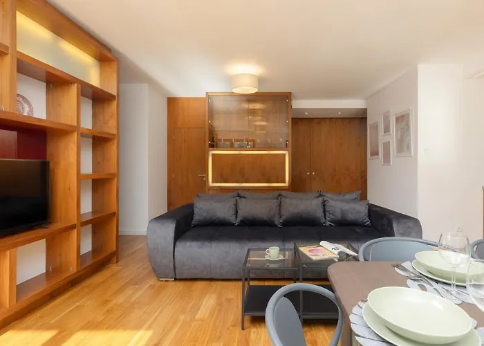 Apartman Old Mokotow Spacious Two-bedroom By Renters Varsó