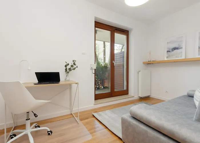 Apartman Old Mokotow Spacious Two-bedroom By Renters *