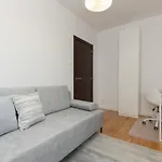 Old Mokotow Spacious Two-bedroom By Renters *