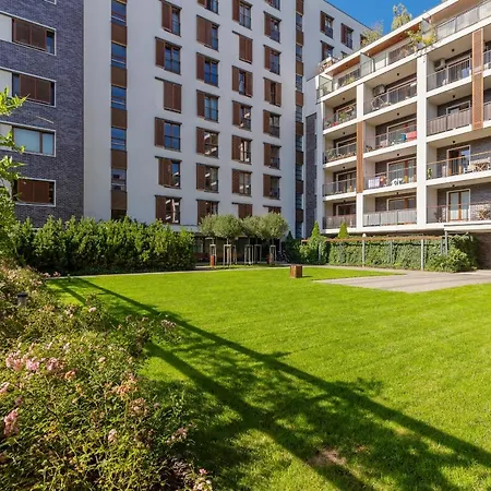 Old Mokotow Spacious Two-bedroom By Renters Varšava