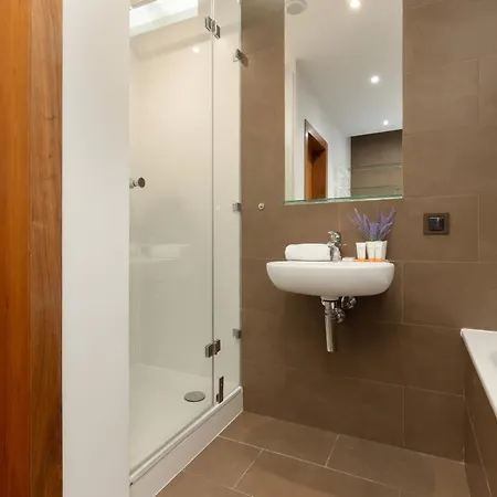 Old Mokotow Spacious Two-bedroom By Renters * ורשה